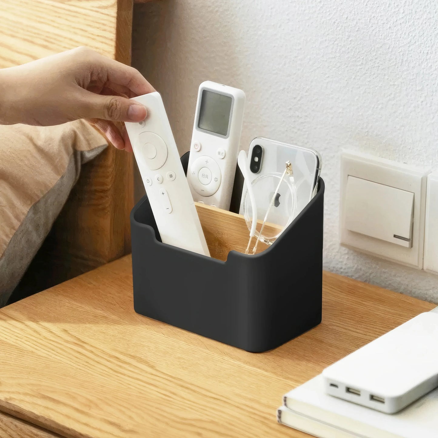 2/4 Grids Multi Functional Desktop Bamboo And Wood Compartment Storage